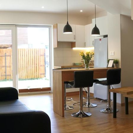 Lawendowy Zakatek - Klimatyzacja - Ogrodek - Prywatny Parking Apartment Rzeszow Ngoại thất bức ảnh