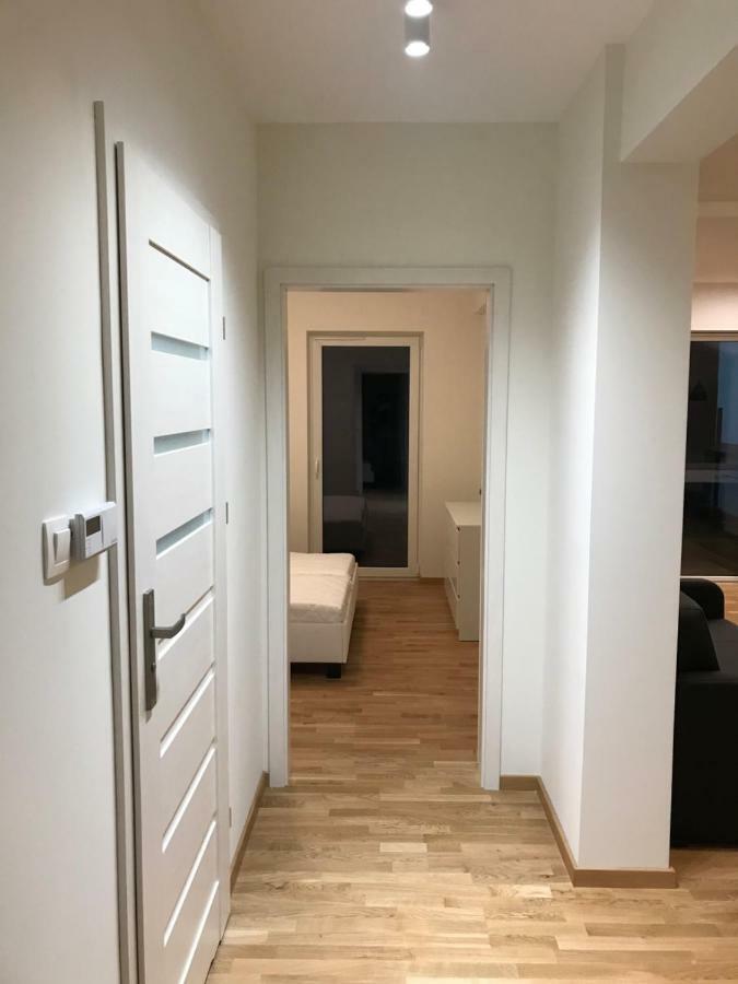 Lawendowy Zakatek - Klimatyzacja - Ogrodek - Prywatny Parking Apartment Rzeszow Ngoại thất bức ảnh