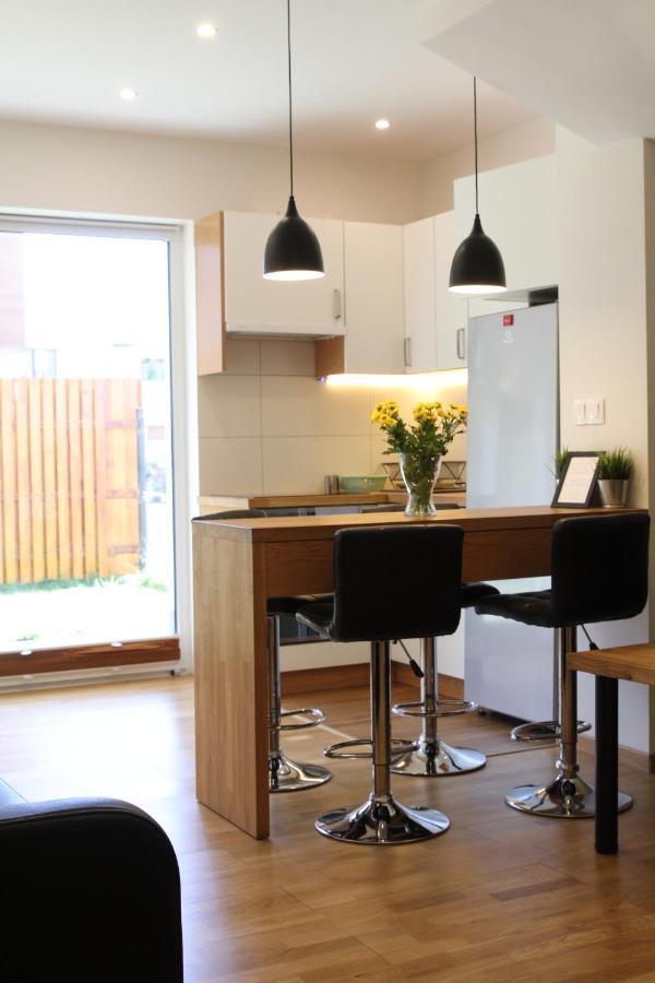 Lawendowy Zakatek - Klimatyzacja - Ogrodek - Prywatny Parking Apartment Rzeszow Ngoại thất bức ảnh