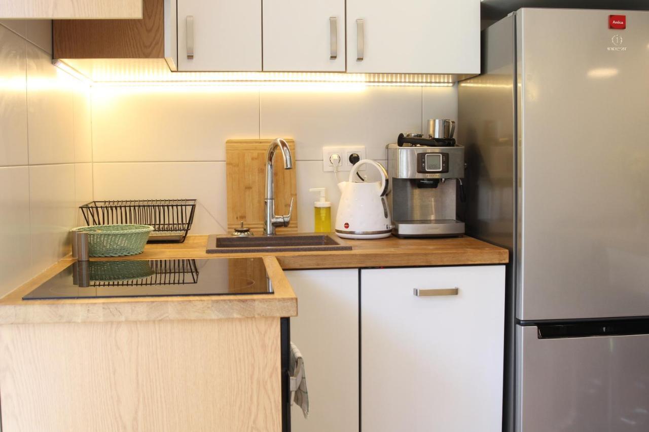 Lawendowy Zakatek - Klimatyzacja - Ogrodek - Prywatny Parking Apartment Rzeszow Ngoại thất bức ảnh